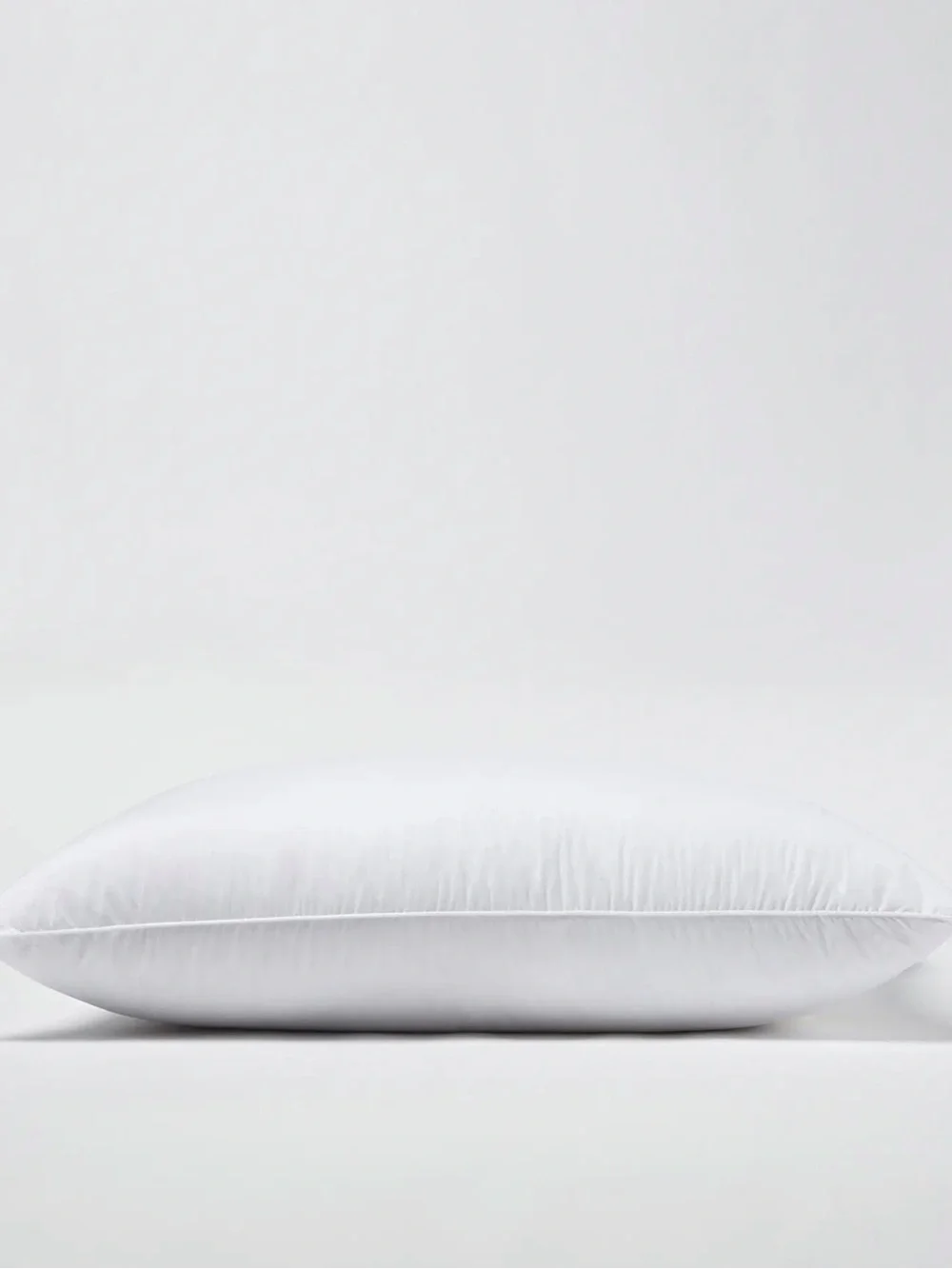 NWT Quince Premium Duck Down Pillow Standard Firm